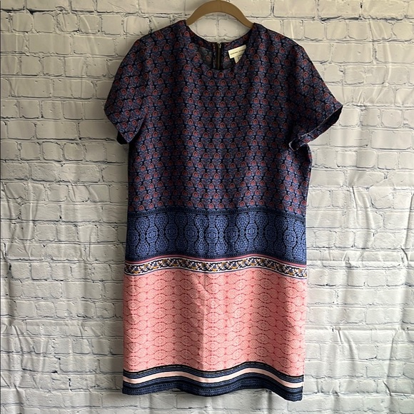 Adrienne Vittadini Blue and Pink BOHO Floral‎ Patterned Dress Womans Size 10 - Picture 1 of 4